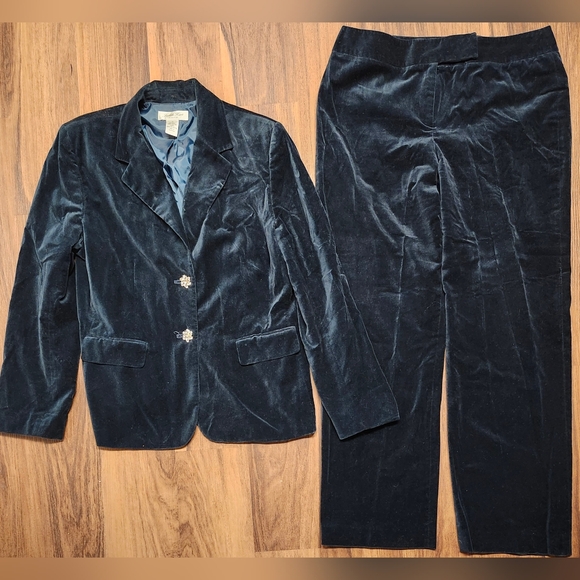 THIS IS A GEM! Womens Sz 14 Judith Hart Forest Green Velvet Style Suit - Picture 2 of 14